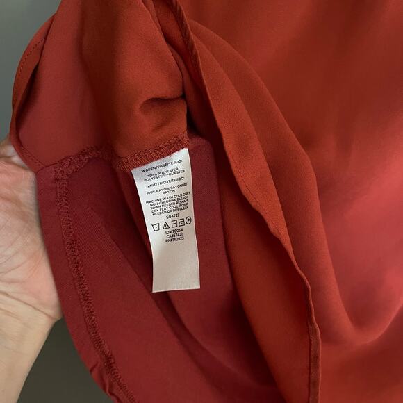 LOFT Split Neck Shirred Flutter Tee Top Size Small Lightweight Mixed Media Shell - Picture 11 of 11